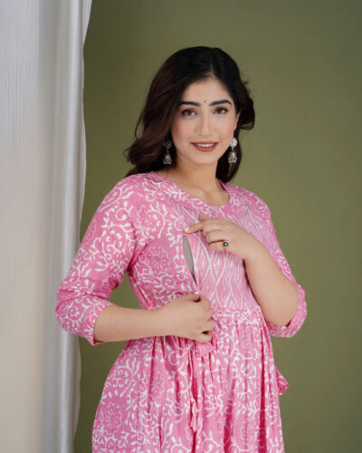 Women Printed Pure Cotton Anarkali Kurta (Pink)