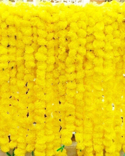 Maseo Handicraft Marigold Flower Garlands 5 Feet Long, for Parties, Ganesh Festival Decorations, Home Decoration, Photo Prop, Diwali, Festival Garland (YELLOW) Garland (Yellow)