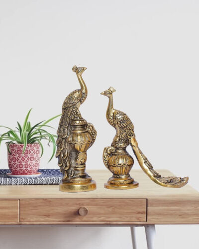 Koolwal craft Metal Pair Of Kissing Peacock Love Birds Decorative Showpiece Decorative Showpiece - 17 cm (Metal, Gold)
