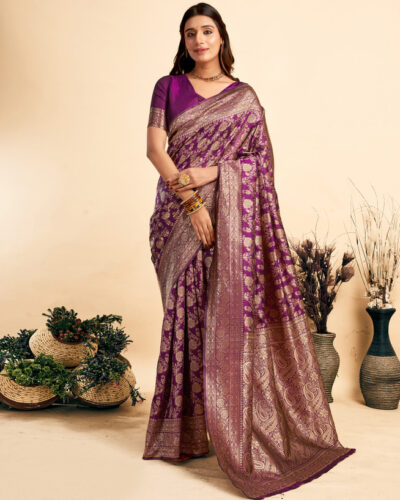 Embellished, Woven, Self Design Banarasi Silk Blend, Jacquard Saree (Purple, Gold)