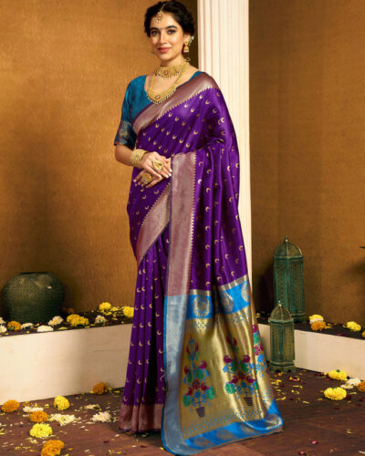 Woven, Embellished Paithani Silk Blend, Jacquard Saree (Purple)