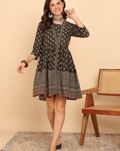 Women Fit and Flare Green Above Knee/Mid Thigh Length Dress