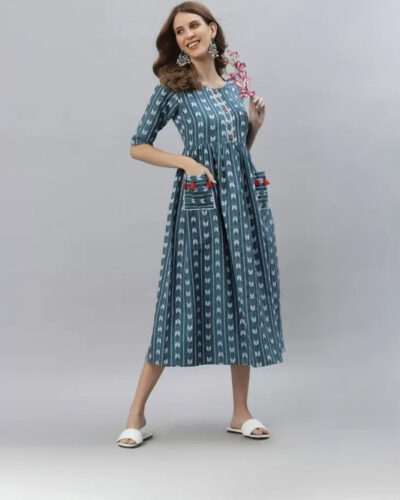 Women Woven Design Cotton Blend Flared Kurta (Blue)