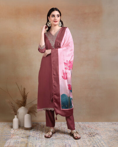 Women Silk Blend Kurta Pant Dupatta Set