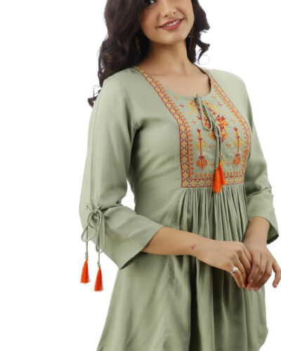 Women Embroidered Viscose Rayon Cape Top Kurta (Light Green)