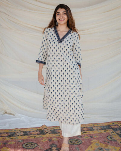 Women Printed Viscose Rayon A-line Kurta (White)