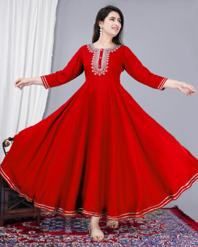 Women Solid Viscose Rayon Anarkali Kurta (Red)