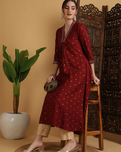 Women Solid Viscose Rayon Flared Kurta (Maroon)